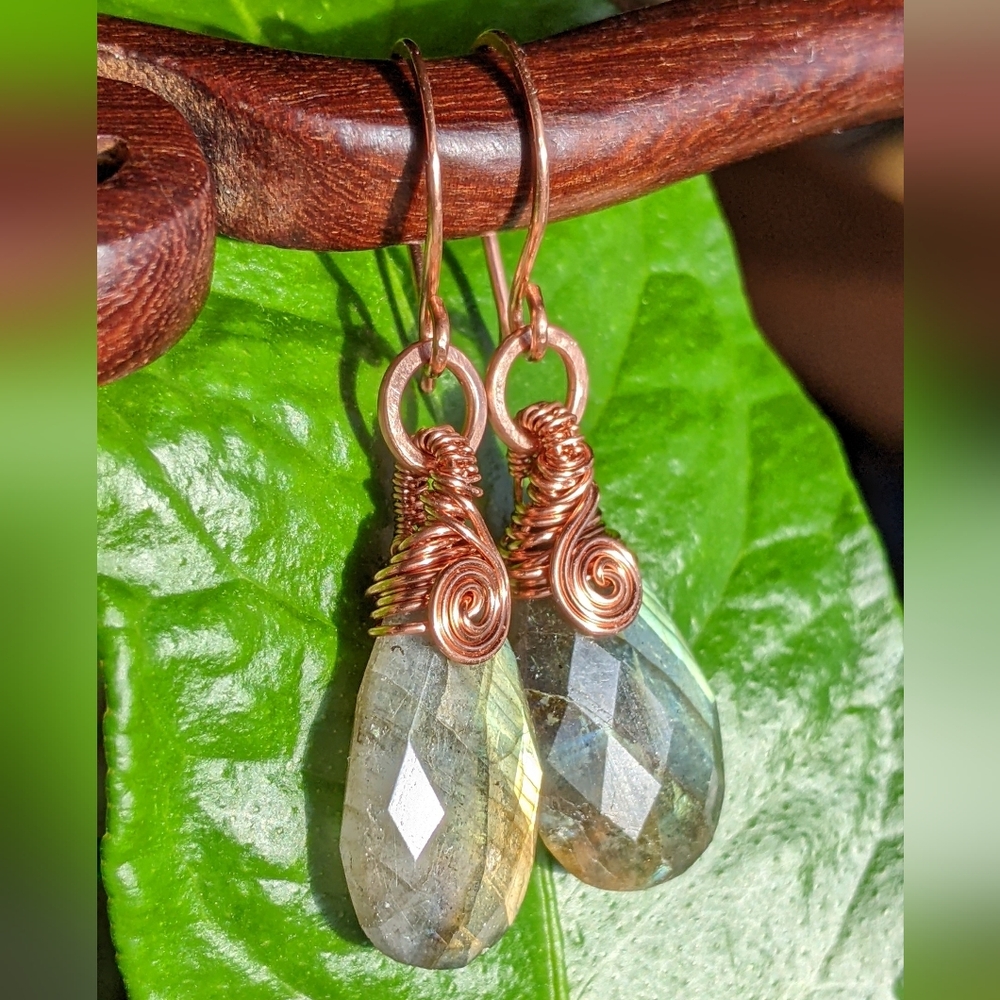Iridescent Natural Gem Drop Earrings Labradorite Hand Wrapped In Pure Copper - Picture 10 of 15